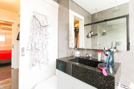 Casa para alugar com 110m², 4 quartos e 4 vagas Casa para alugar com 110m², 4 quartos e 4 vagasBanheiro da Suíte