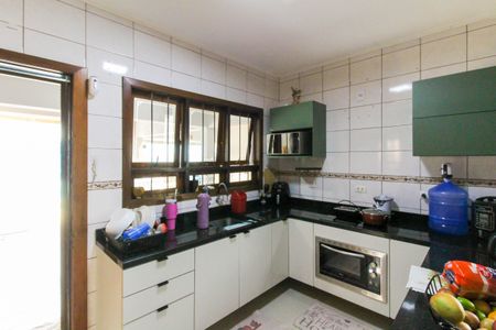 Casa para alugar com 110m², 4 quartos e 4 vagas Casa para alugar com 110m², 4 quartos e 4 vagasCozinha