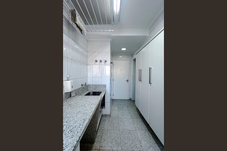 Apartamento para alugar com 157m², 3 quartos e 3 vagasÁrea de Serviço