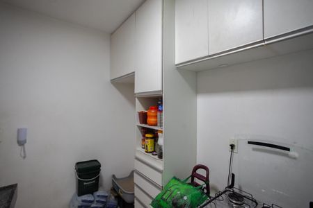 Apartamento à venda com 47m², 2 quartos e 1 vaga Apartamento à venda com 47m², 2 quartos e 1 vagaCozinha e Área de Serviço