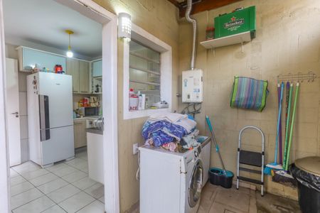 Casa de condomínio à venda com 98m², 3 quartos e 2 vagasÁrea de serviço 