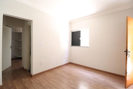 Sala de apartamento para alugar com 2 quartos, 53m² em Alto Umuarama, Uberlândia