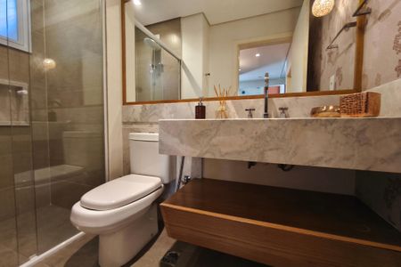 Casa de condomínio para alugar com 320m², 4 quartos e 4 vagasLavabo