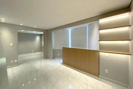 Apartamento à venda com 142m², 4 quartos e 2 vagasSala