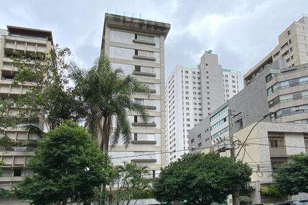 Apartamento à venda com 142m², 4 quartos e 2 vagasFachada