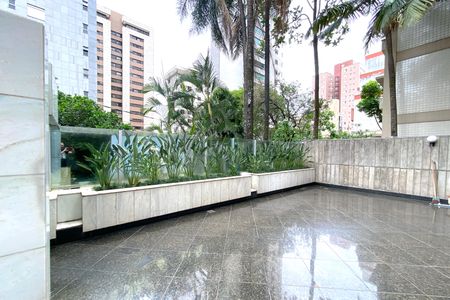 Apartamento à venda com 142m², 4 quartos e 2 vagasÁrea comum - Pátio