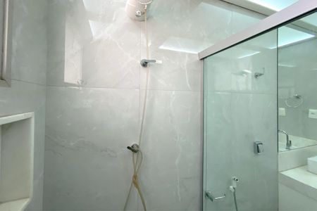 Apartamento à venda com 142m², 4 quartos e 2 vagasBanheiro