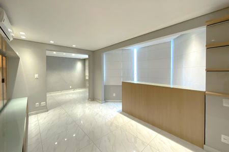 Apartamento à venda com 142m², 4 quartos e 2 vagasSala