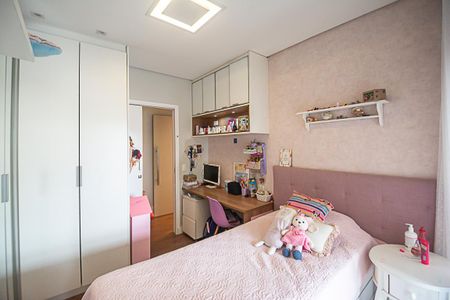 Apartamento à venda com 117m², 3 quartos e 2 vagas Apartamento à venda com 117m², 3 quartos e 2 vagasQuarto 2 - Suíte