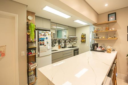 Apartamento à venda com 117m², 3 quartos e 2 vagas Apartamento à venda com 117m², 3 quartos e 2 vagasCozinha