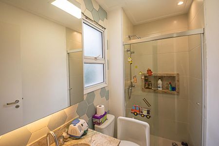 Apartamento à venda com 117m², 3 quartos e 2 vagas Apartamento à venda com 117m², 3 quartos e 2 vagasBanheiro da Suíte