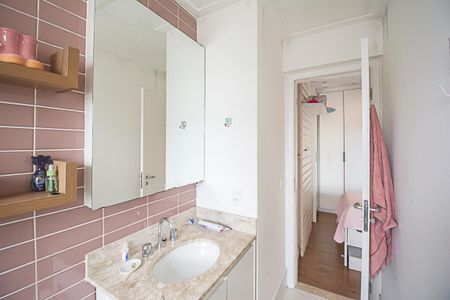 Apartamento à venda com 117m², 3 quartos e 2 vagas Apartamento à venda com 117m², 3 quartos e 2 vagasBanheiro da Suíte 2