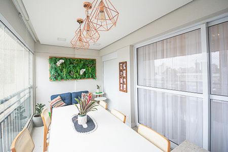 Apartamento à venda com 117m², 3 quartos e 2 vagas Apartamento à venda com 117m², 3 quartos e 2 vagasVaranda gourmet