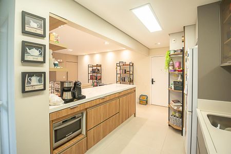 Apartamento à venda com 117m², 3 quartos e 2 vagas Apartamento à venda com 117m², 3 quartos e 2 vagasCozinha