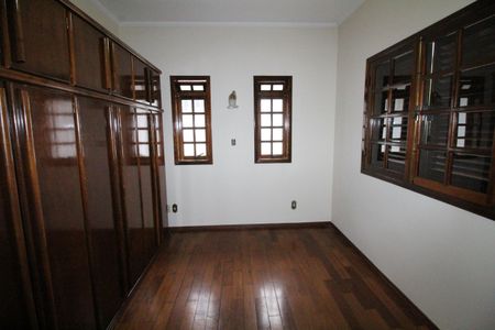 Casa para alugar com 196m², 4 quartos e 4 vagasQuarto 2