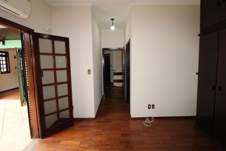 Casa para alugar com 196m², 4 quartos e 4 vagasSuíte 1