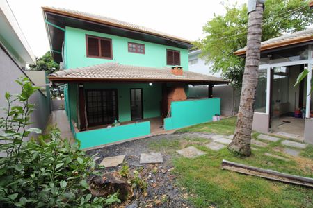 Casa para alugar com 196m², 4 quartos e 4 vagasÁrea Externa