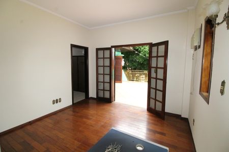 Casa para alugar com 196m², 4 quartos e 4 vagasSuíte 2