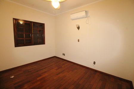 Casa para alugar com 196m², 4 quartos e 4 vagasQuarto 1