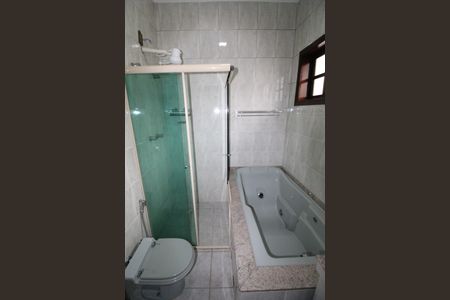 Casa para alugar com 196m², 4 quartos e 4 vagasBanheiro da Suíte 1