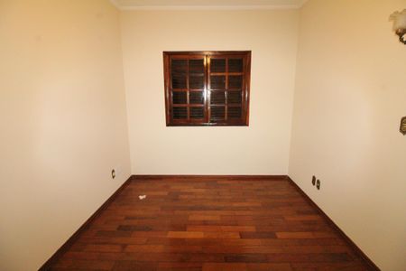 Casa para alugar com 196m², 4 quartos e 4 vagasQuarto 1