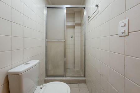 Banheiro de apartamento para alugar com 1 quarto, 29m² em Vila São José, São Paulo