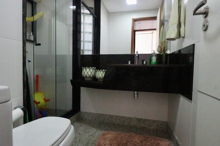 Apartamento para alugar com 167m², 4 quartos e 2 vagas Apartamento para alugar com 167m², 4 quartos e 2 vagasBanheiro Social