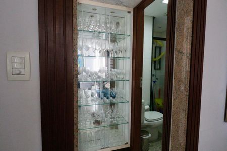 Sala  de apartamento para alugar com 4 quartos, 167m² em Ondina, Salvador