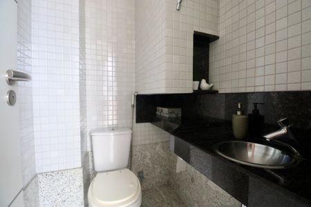 Apartamento para alugar com 167m², 4 quartos e 2 vagas Apartamento para alugar com 167m², 4 quartos e 2 vagasLavabo