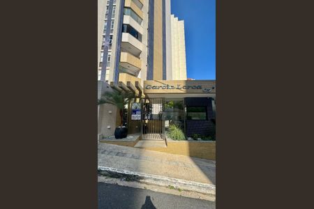 Apartamento para alugar com 167m², 4 quartos e 2 vagas Apartamento para alugar com 167m², 4 quartos e 2 vagasFachada