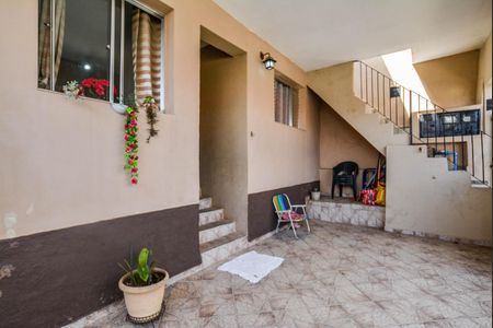Garagem de casa à venda com 4 quartos, 140m² em Parque Novo Oratório, Santo André