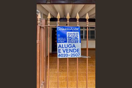 Casa à venda com 116m², 2 quartos e 1 vaga Casa à venda com 116m², 2 quartos e 1 vagaPlaca Instalada na Fachada