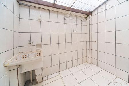 Casa à venda com 116m², 2 quartos e 1 vaga Casa à venda com 116m², 2 quartos e 1 vagaQuintal Fundos
