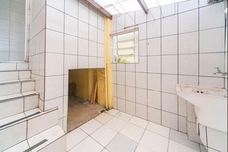 Casa à venda com 116m², 2 quartos e 1 vaga Casa à venda com 116m², 2 quartos e 1 vagaQuintal Fundos