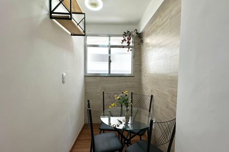 Sala de apartamento à venda com 2 quartos, 56m² em Jardim Botânico, Rio de Janeiro