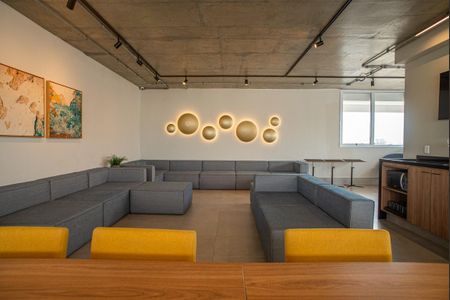 Apartamento à venda com 28m², 1 quarto e sem vaga Apartamento à venda com 28m², 1 quarto e sem vagaÁrea comum - Salão de festas