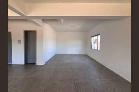 Casa para alugar com 300m², 4 quartos e 2 vagasSala