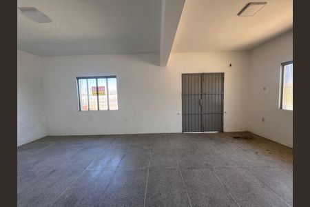 Casa para alugar com 300m², 4 quartos e 2 vagasSala
