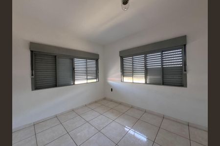 Casa para alugar com 300m², 4 quartos e 2 vagasQuarto 3