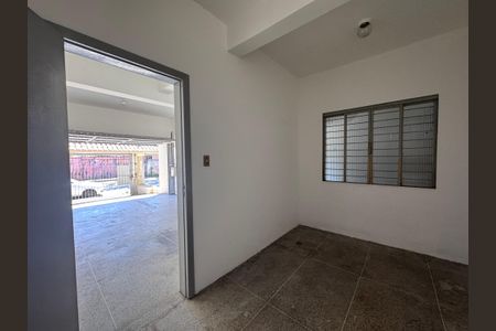 Casa para alugar com 300m², 4 quartos e 2 vagasQuarto de Serviço