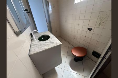 Casa para alugar com 300m², 4 quartos e 2 vagasBanheiro 2