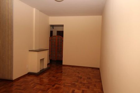 Sala de apartamento à venda com 3 quartos, 90m² em Santo Antônio, Belo Horizonte