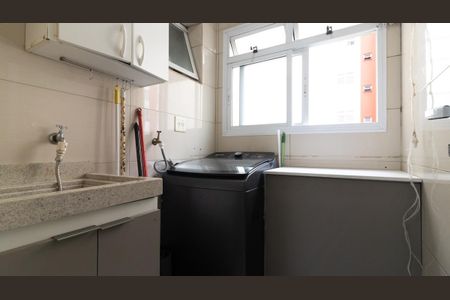 Apartamento à venda com 65m², 3 quartos e 1 vagaÁrea de Serviço