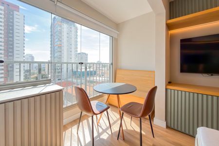 Studio à venda com 28m², 1 quarto e sem vagaVaranda