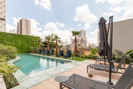 Apartamento à venda com 30m², 1 quarto e sem vaga Apartamento à venda com 30m², 1 quarto e sem vagaPiscina