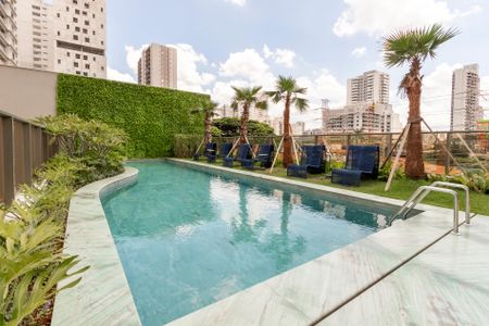 Apartamento à venda com 30m², 1 quarto e sem vaga Apartamento à venda com 30m², 1 quarto e sem vagaPiscina