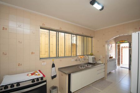 Casa à venda com 329m², 4 quartos e 6 vagasCozinha / Copa 