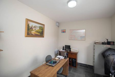 Casa à venda com 329m², 4 quartos e 6 vagasQuarto 4