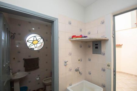 Casa à venda com 329m², 4 quartos e 6 vagasÁrea de Serviço