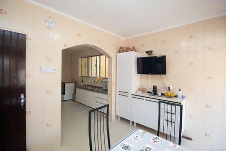 Casa à venda com 329m², 4 quartos e 6 vagasCozinha / Copa 